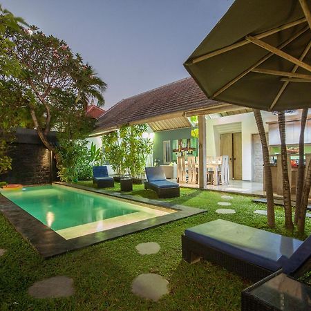 Villa Jalak Seminyak  Ngoại thất bức ảnh